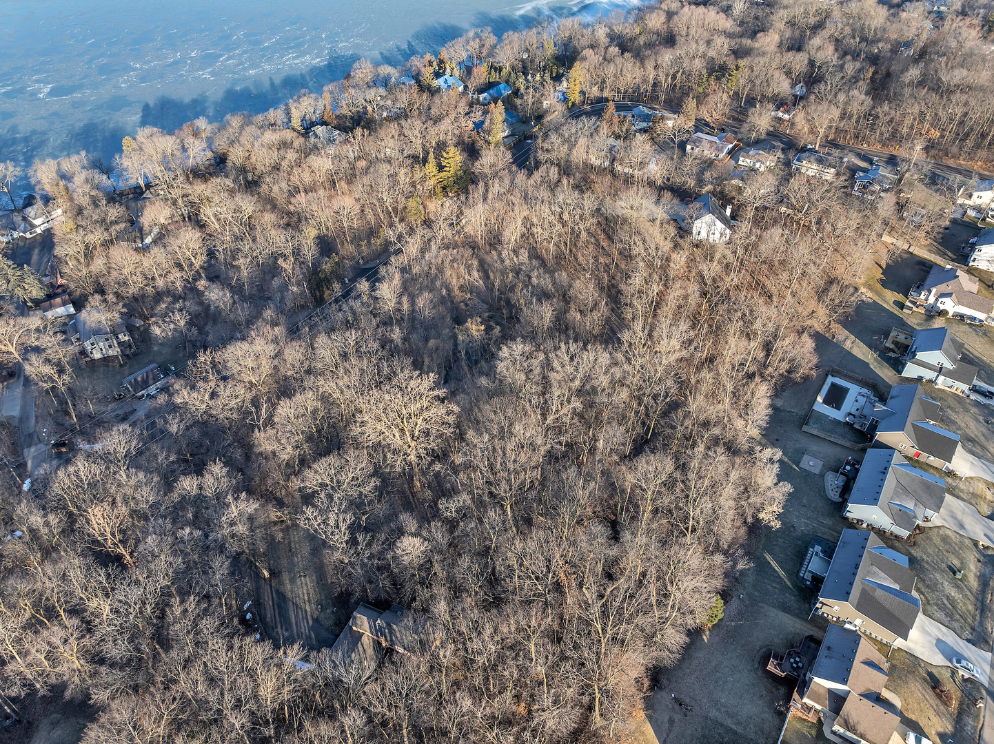 2020 E Lake Shore Drive, Twin Lakes, WI 53181