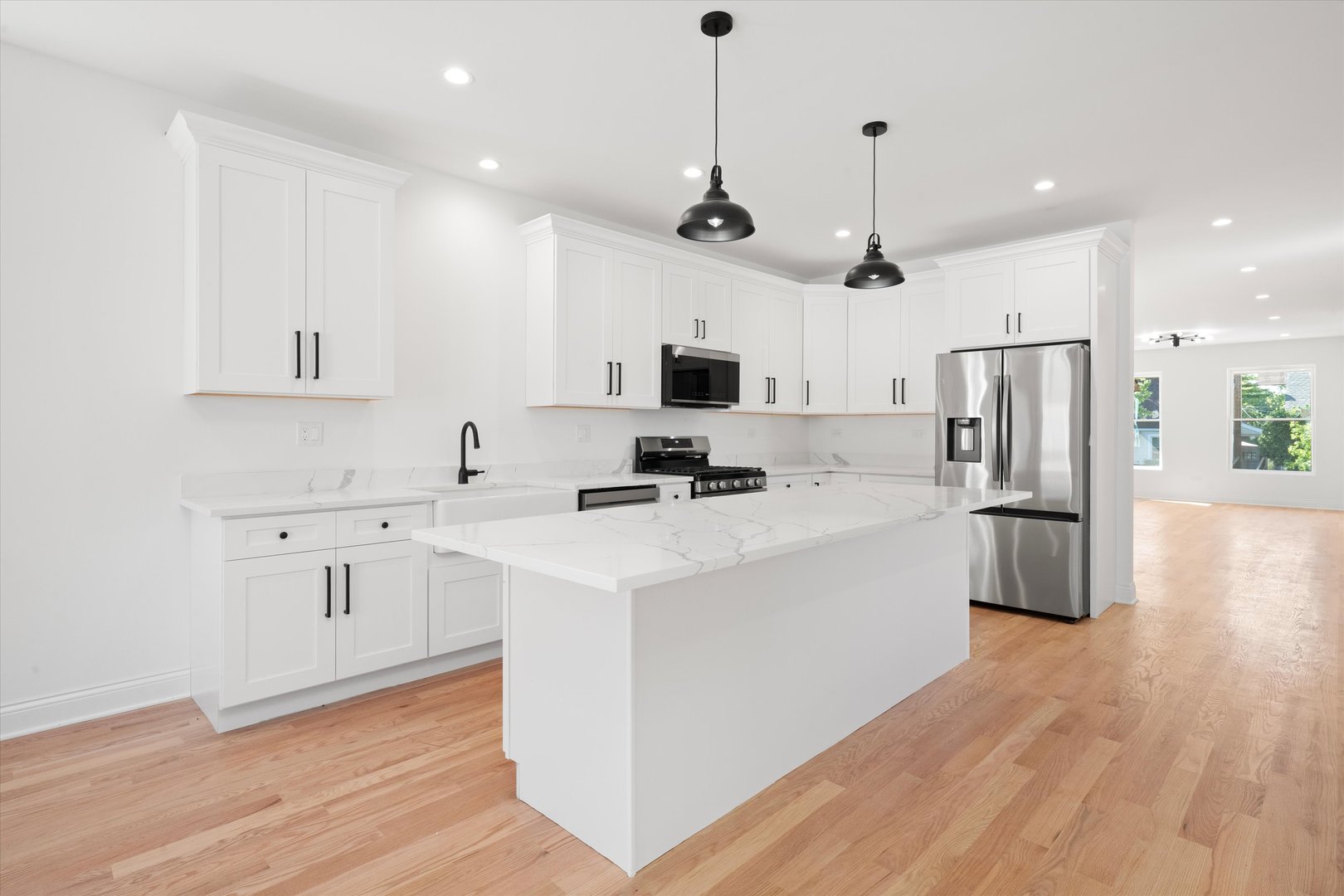 10649 S Sawyer Avenue, Chicago, IL 60655