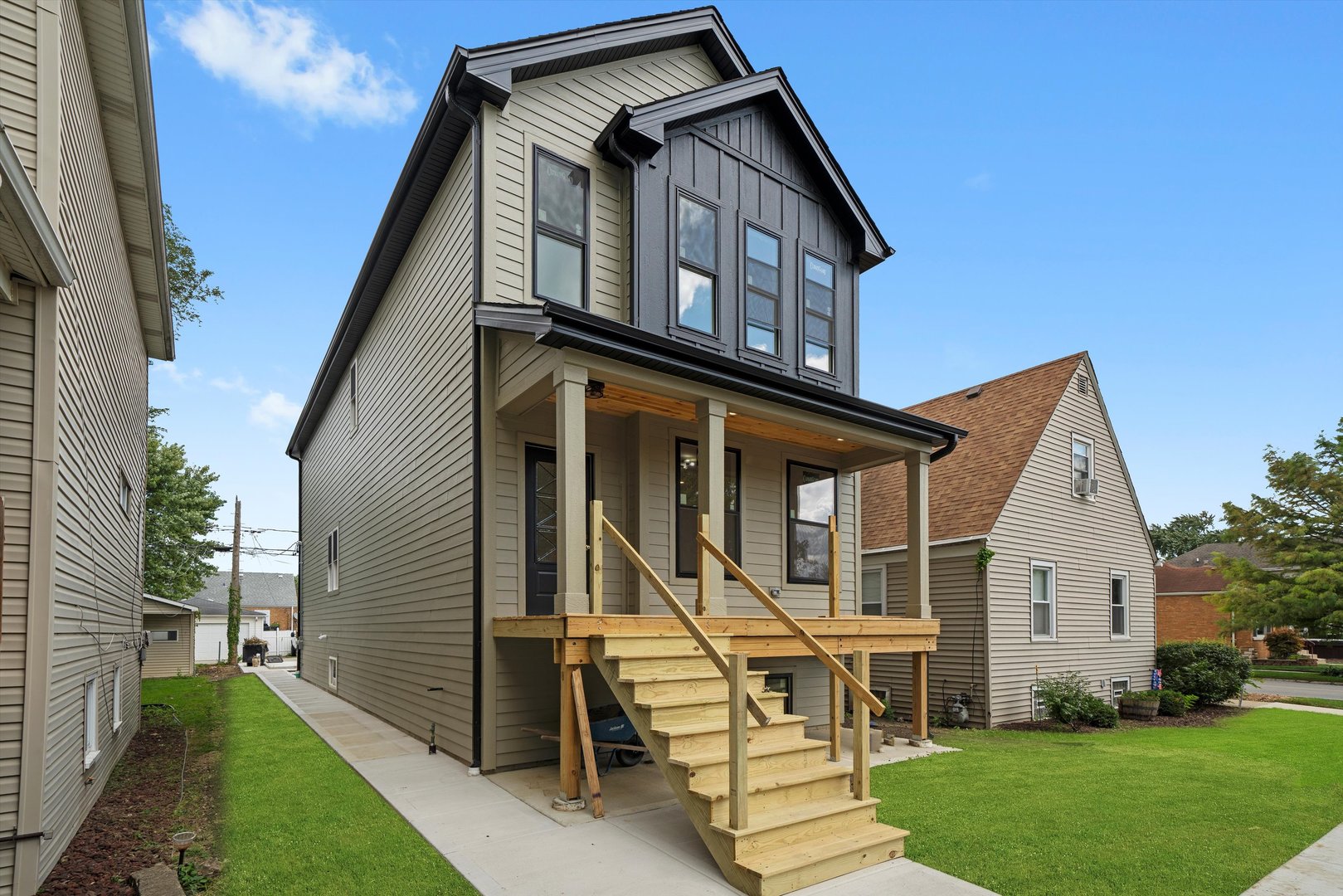 10649 S Sawyer Avenue, Chicago, IL 60655