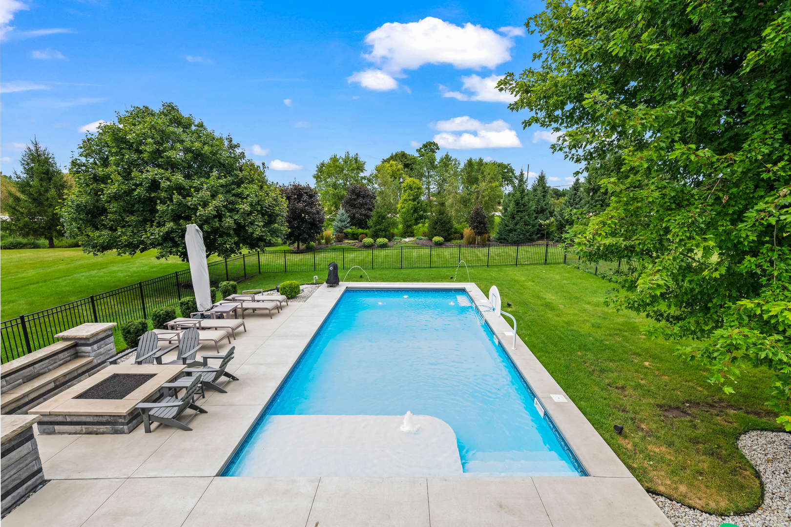 15610 Botterman Road, Huntley, IL 60142