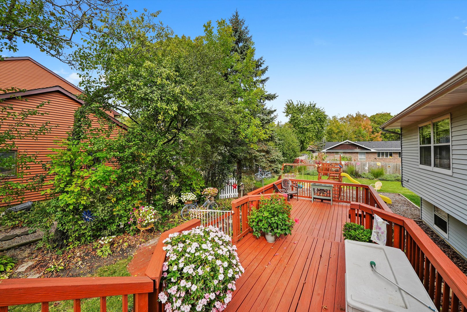 4124 Russell Avenue, Gurnee, IL 60031