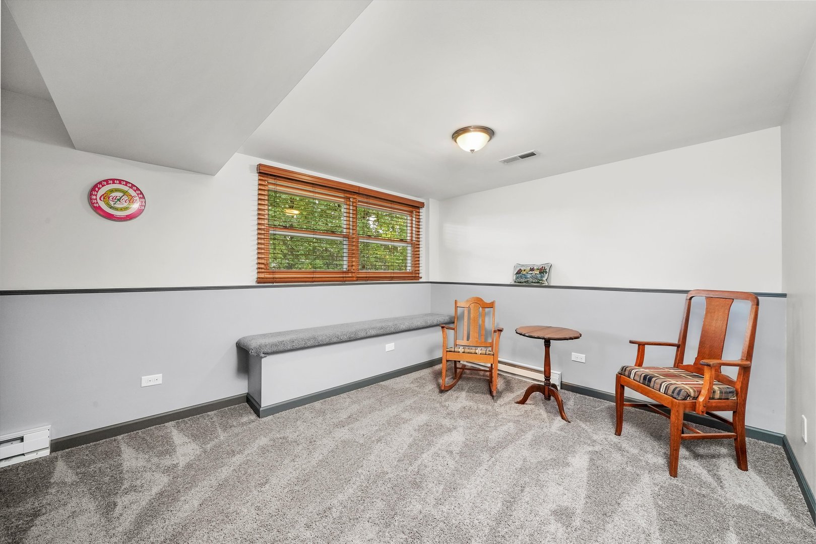 4124 Russell Avenue, Gurnee, IL 60031
