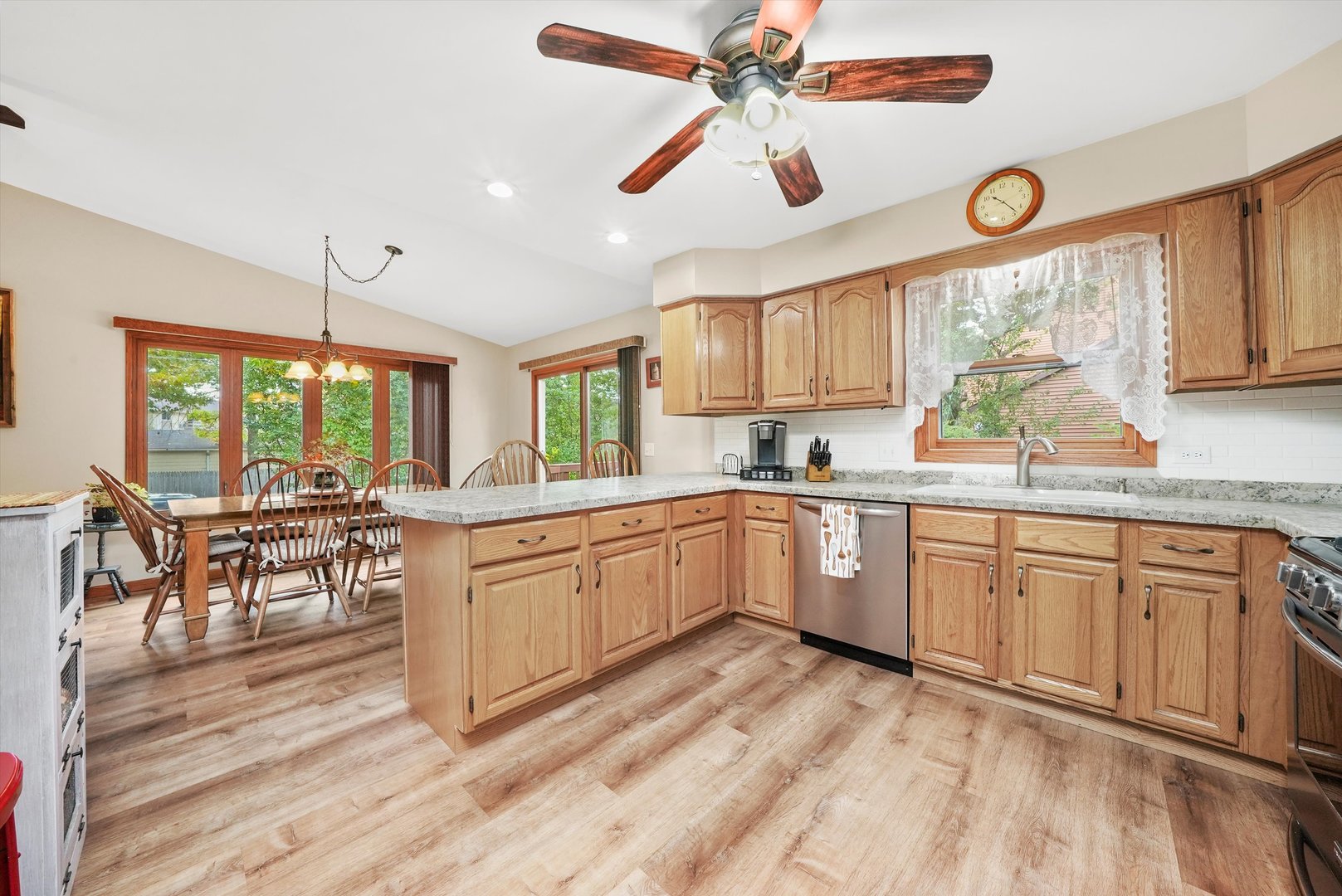 4124 Russell Avenue, Gurnee, IL 60031