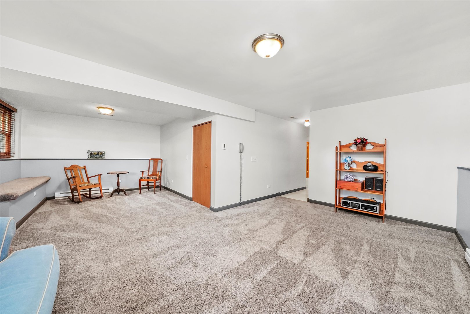 4124 Russell Avenue, Gurnee, IL 60031