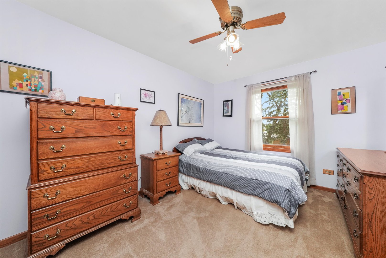 4124 Russell Avenue, Gurnee, IL 60031