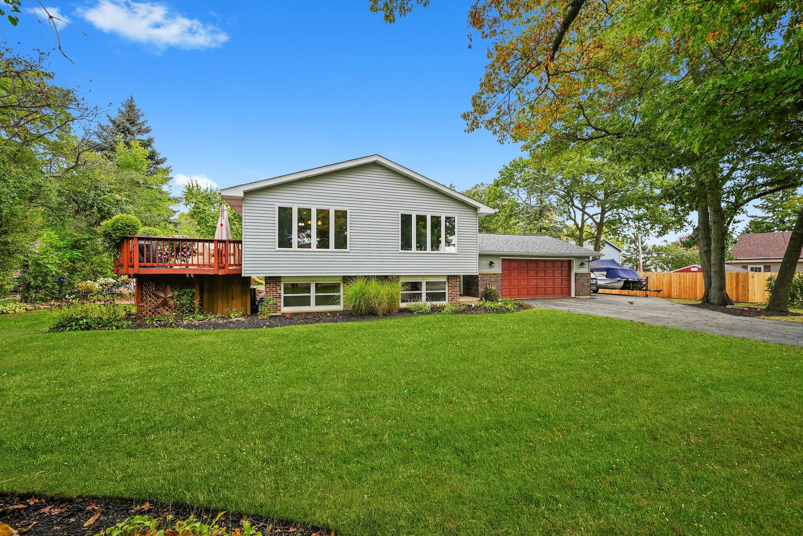 4124 Russell Avenue, Gurnee, IL 60031