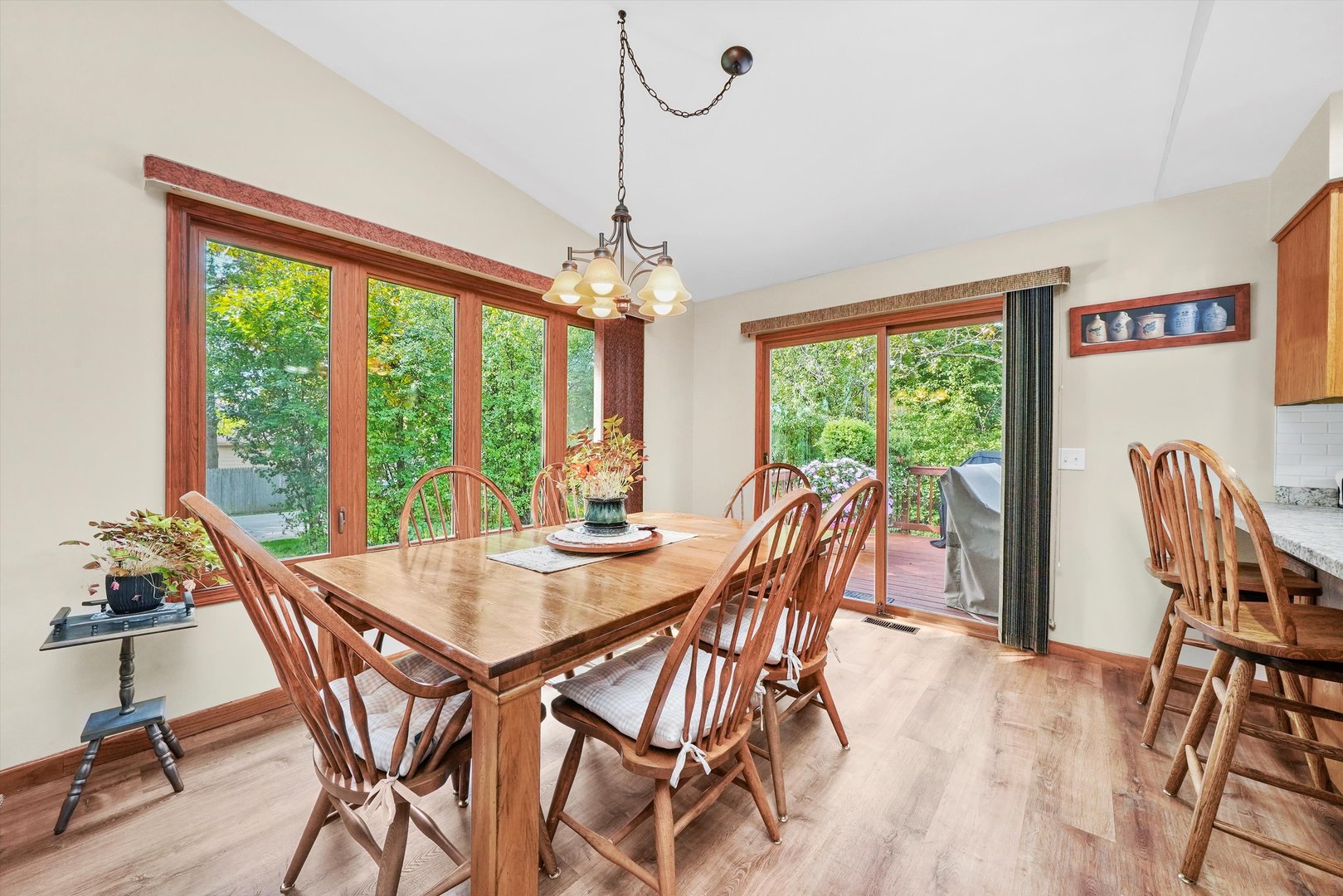 4124 Russell Avenue, Gurnee, IL 60031