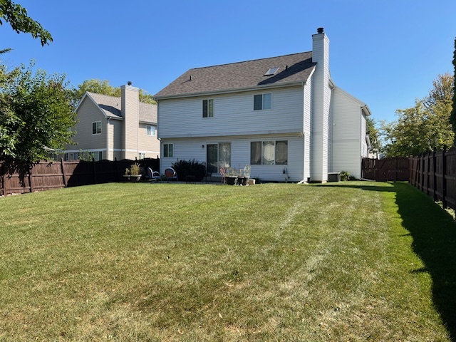 1229 Pennsbury Lane, Aurora, IL 60502