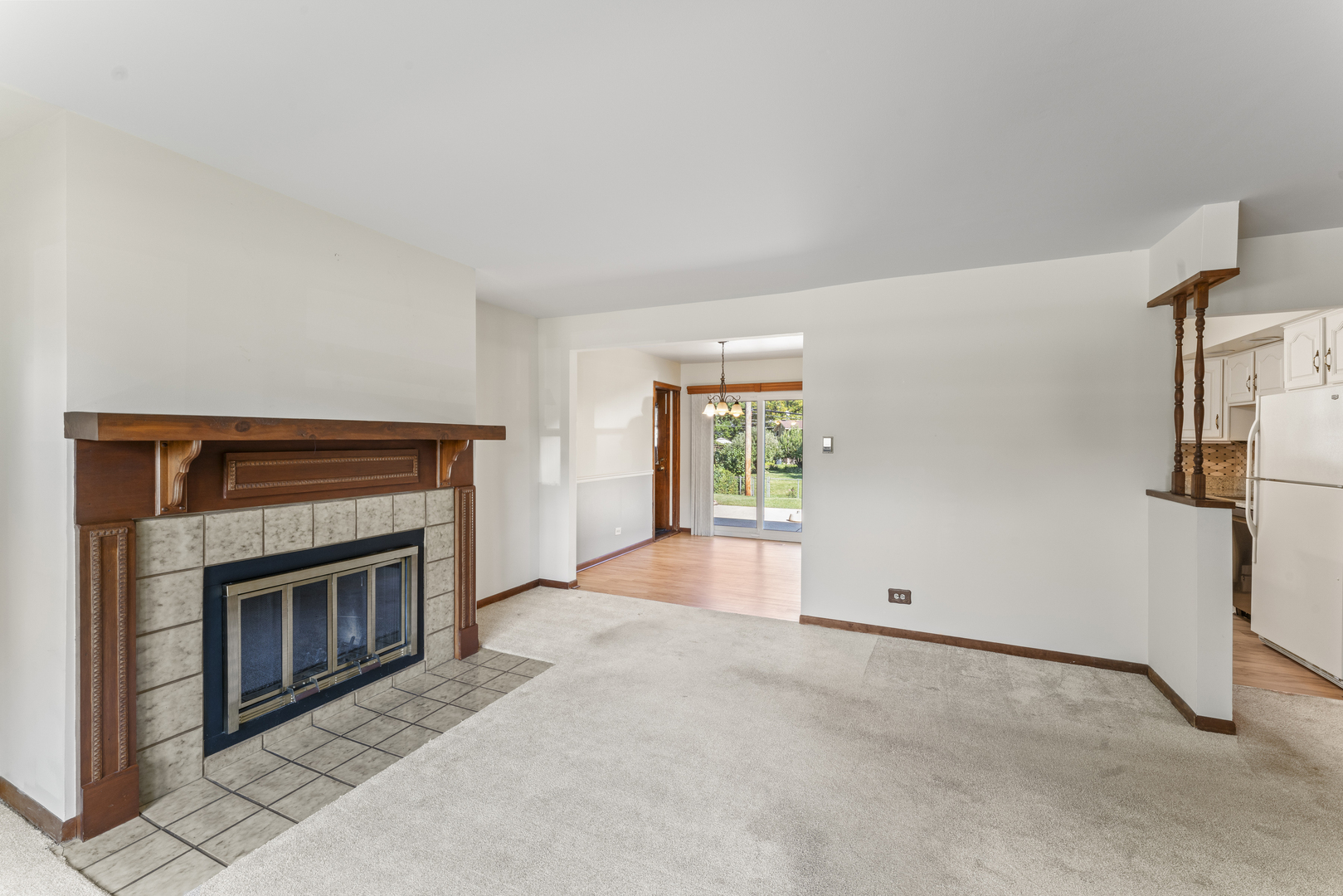 7843 Kensington Lane, Hanover Park, IL 60133