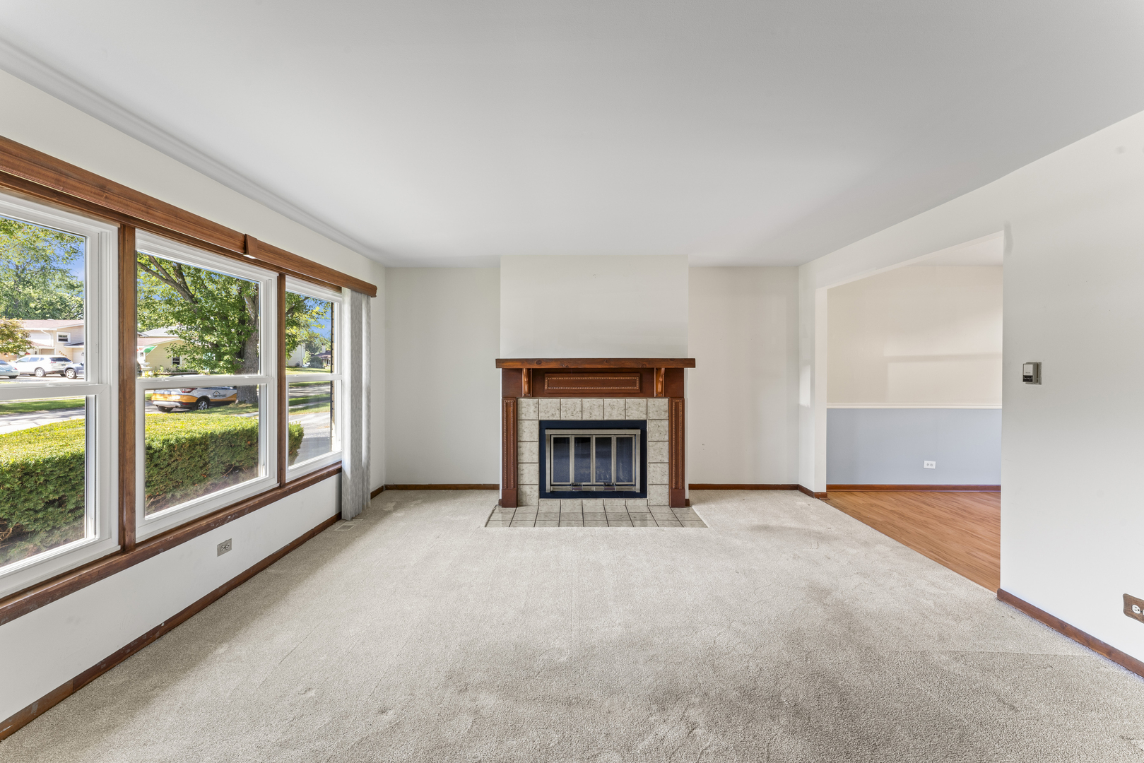 7843 Kensington Lane, Hanover Park, IL 60133