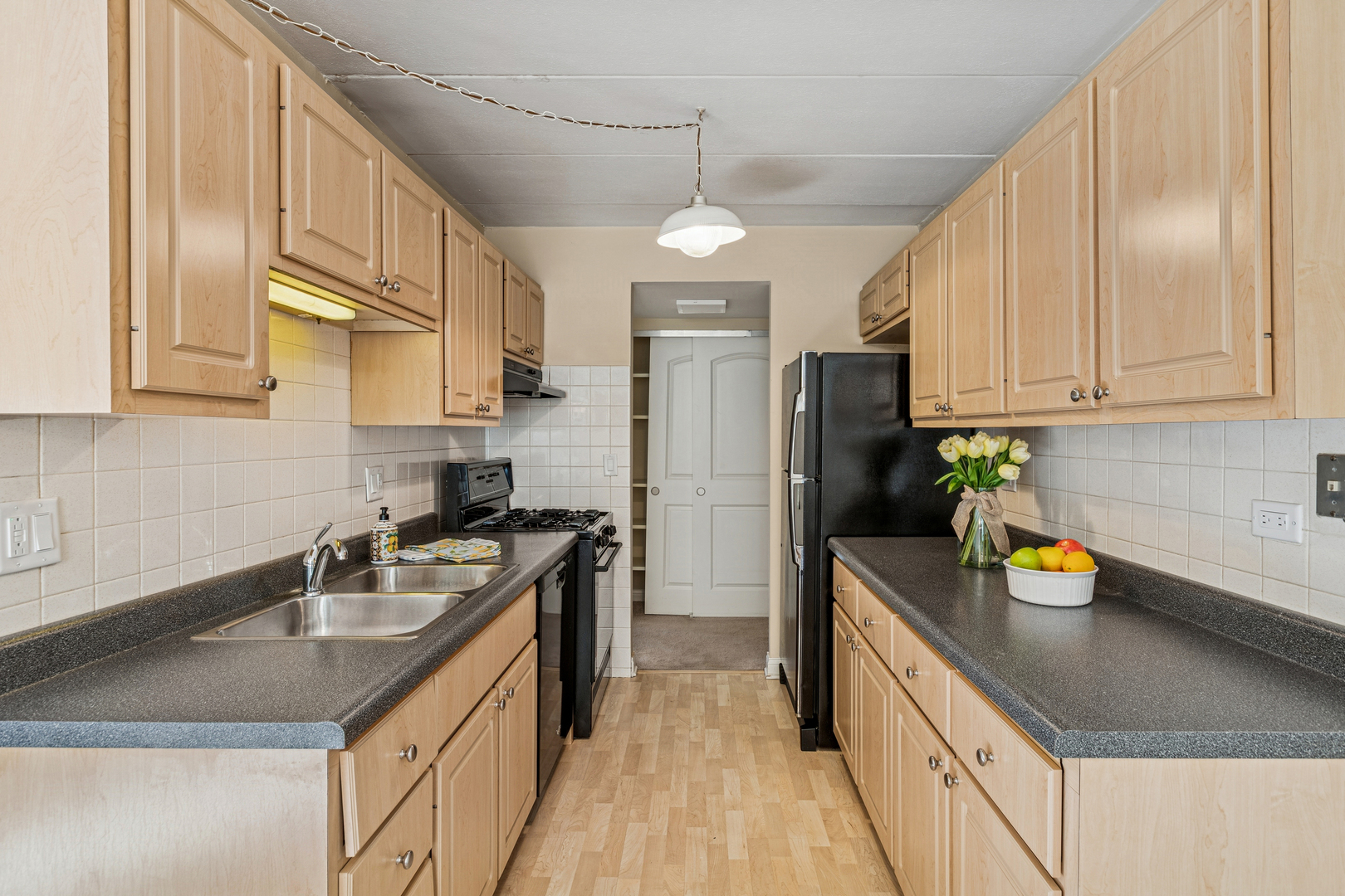 5S040 Pebblewood Lane #406E, Naperville, IL 60563