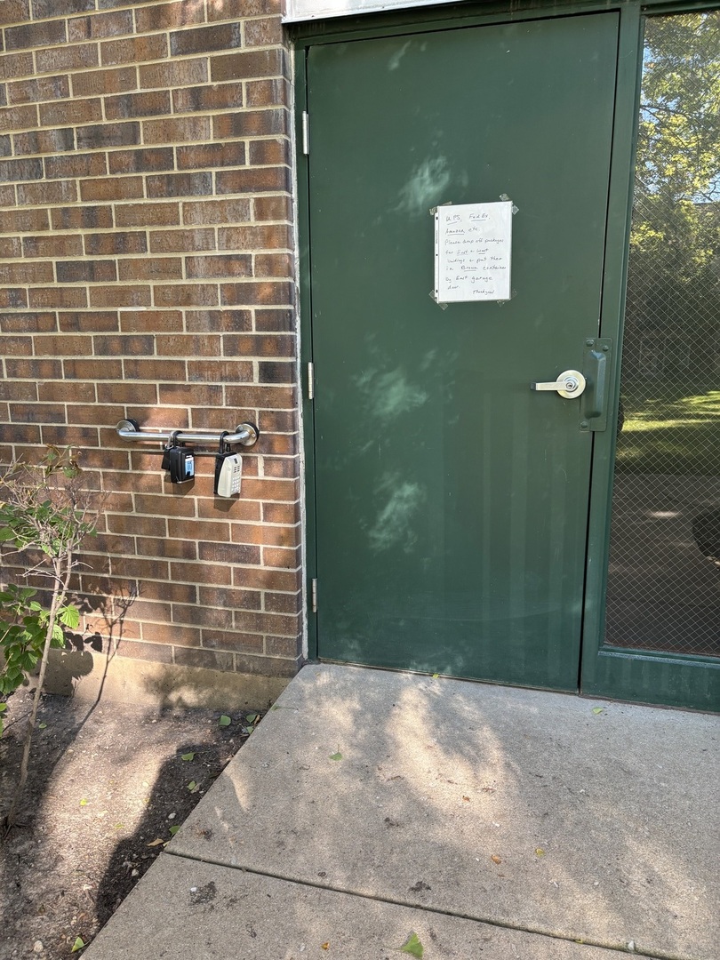 5S040 Pebblewood Lane #406E, Naperville, IL 60563