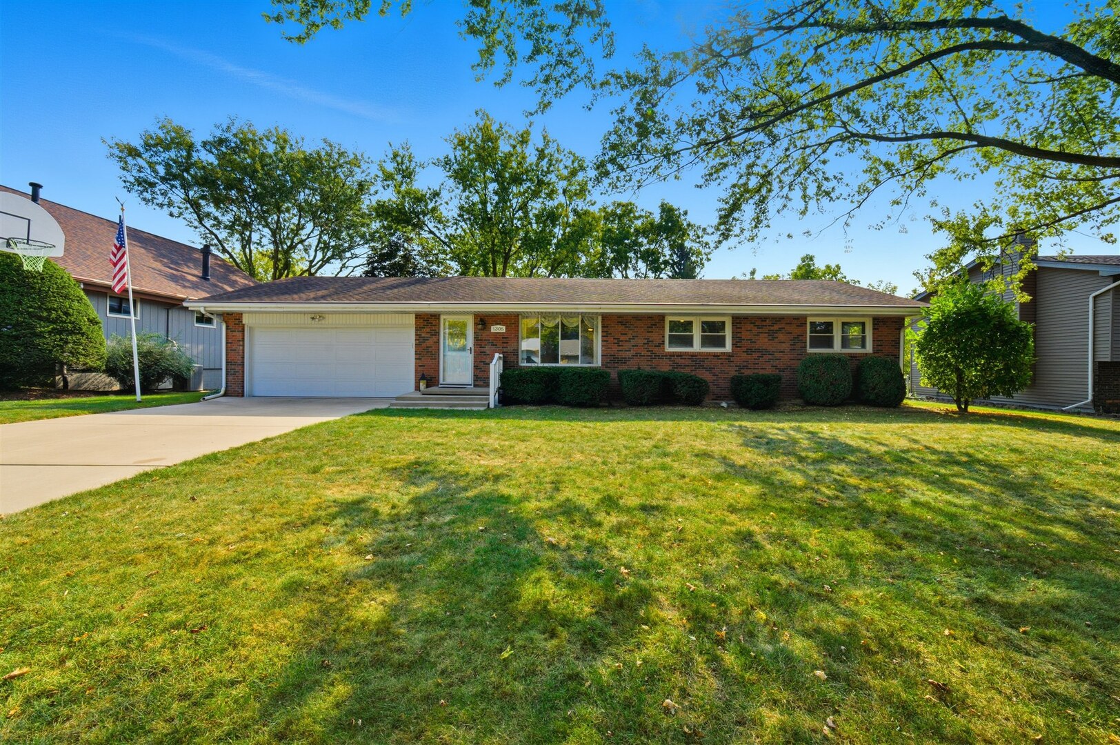 1305 Schroeder Drive, Normal, IL 61761