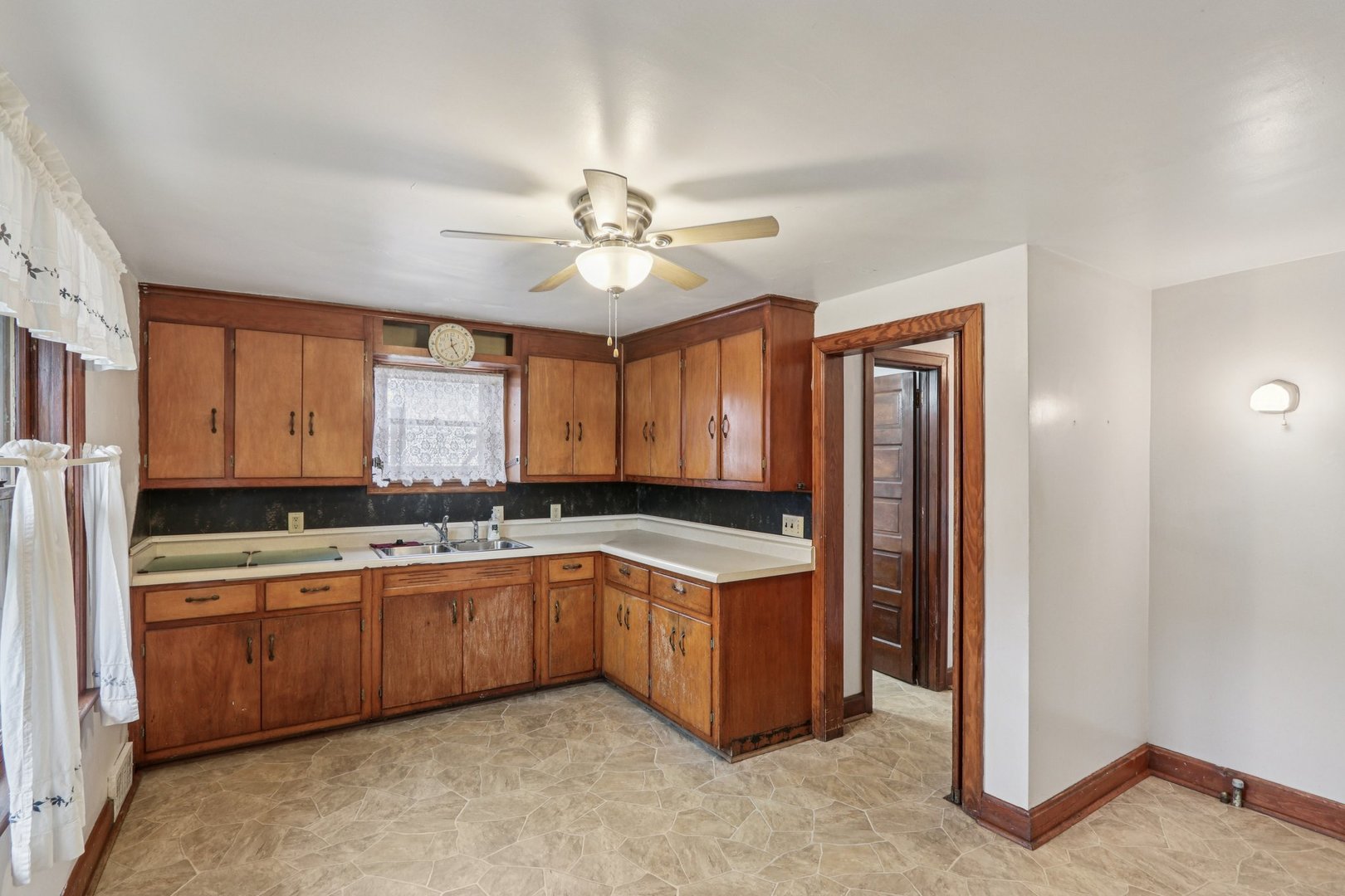 1533 Kremer Avenue, Racine, WI 53402