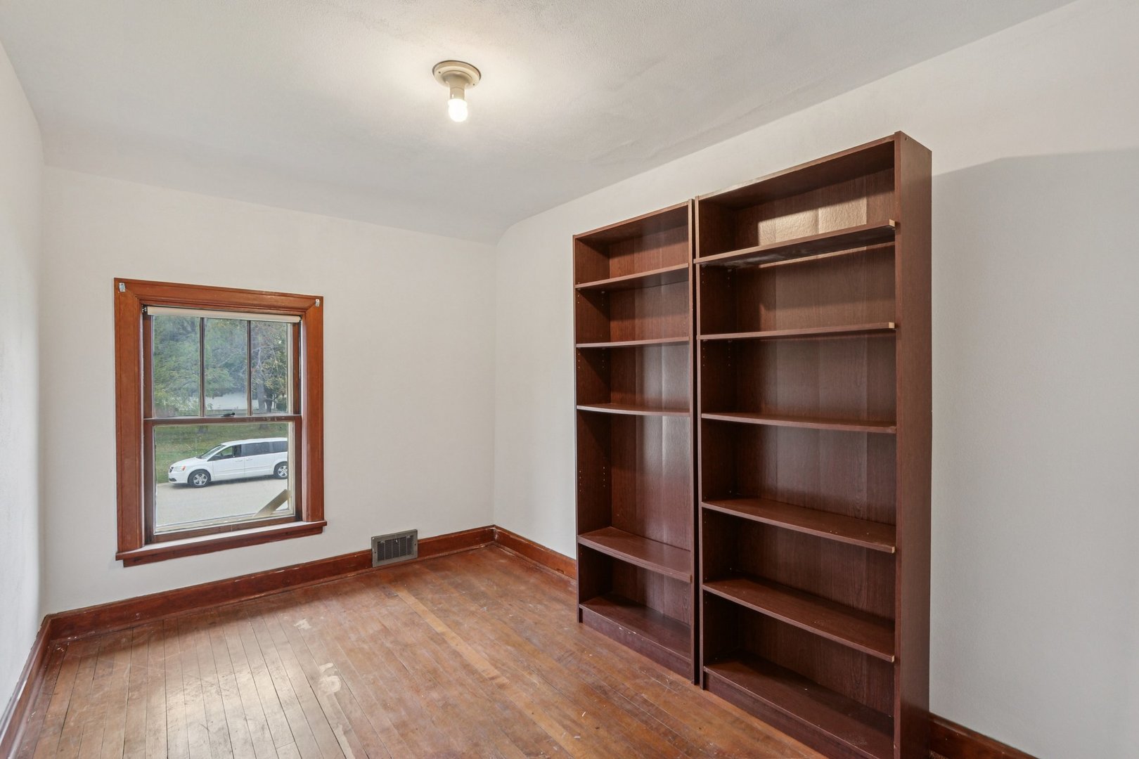 1533 Kremer Avenue, Racine, WI 53402