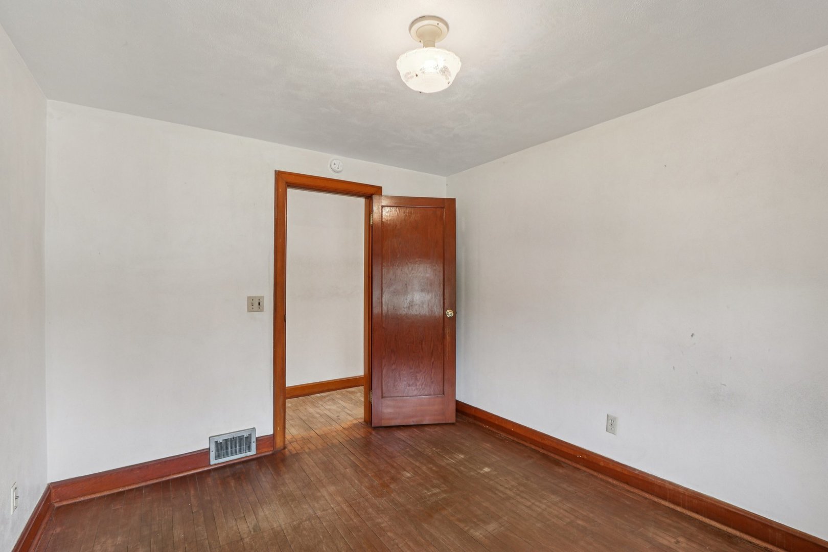 1533 Kremer Avenue, Racine, WI 53402