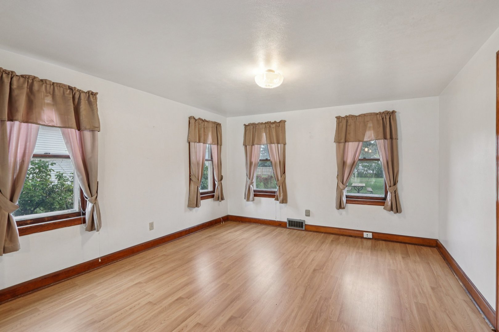 1533 Kremer Avenue, Racine, WI 53402