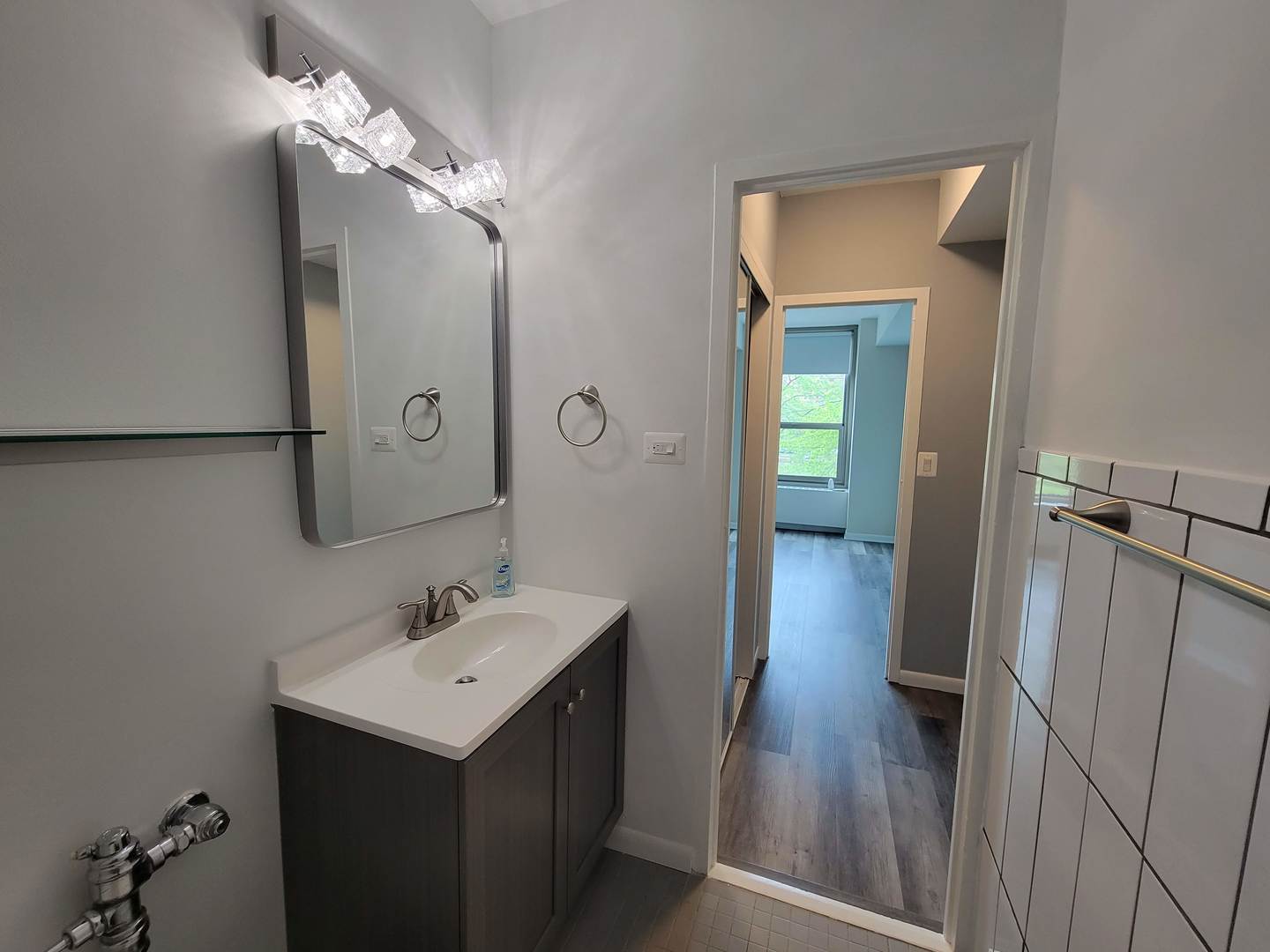 3600 N LAKE SHORE Drive #216, Chicago, IL 60613