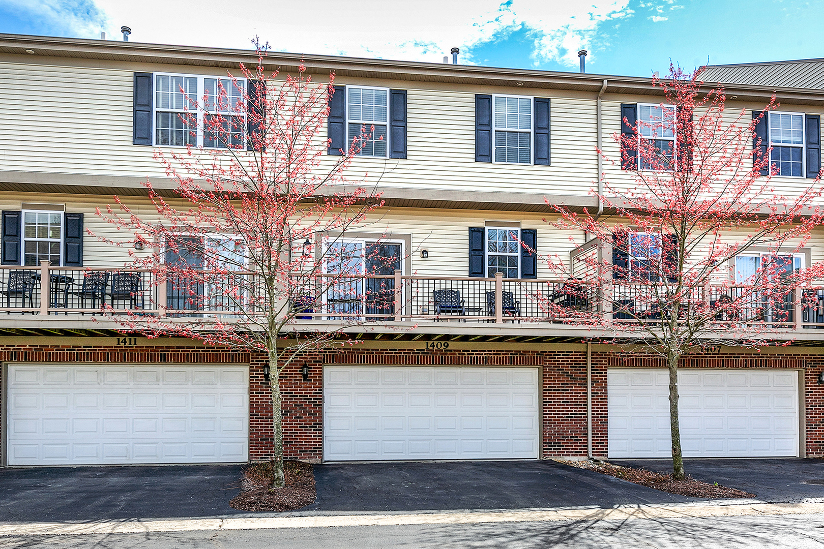 1409 S Fairfield Avenue, Lombard, IL 60148
