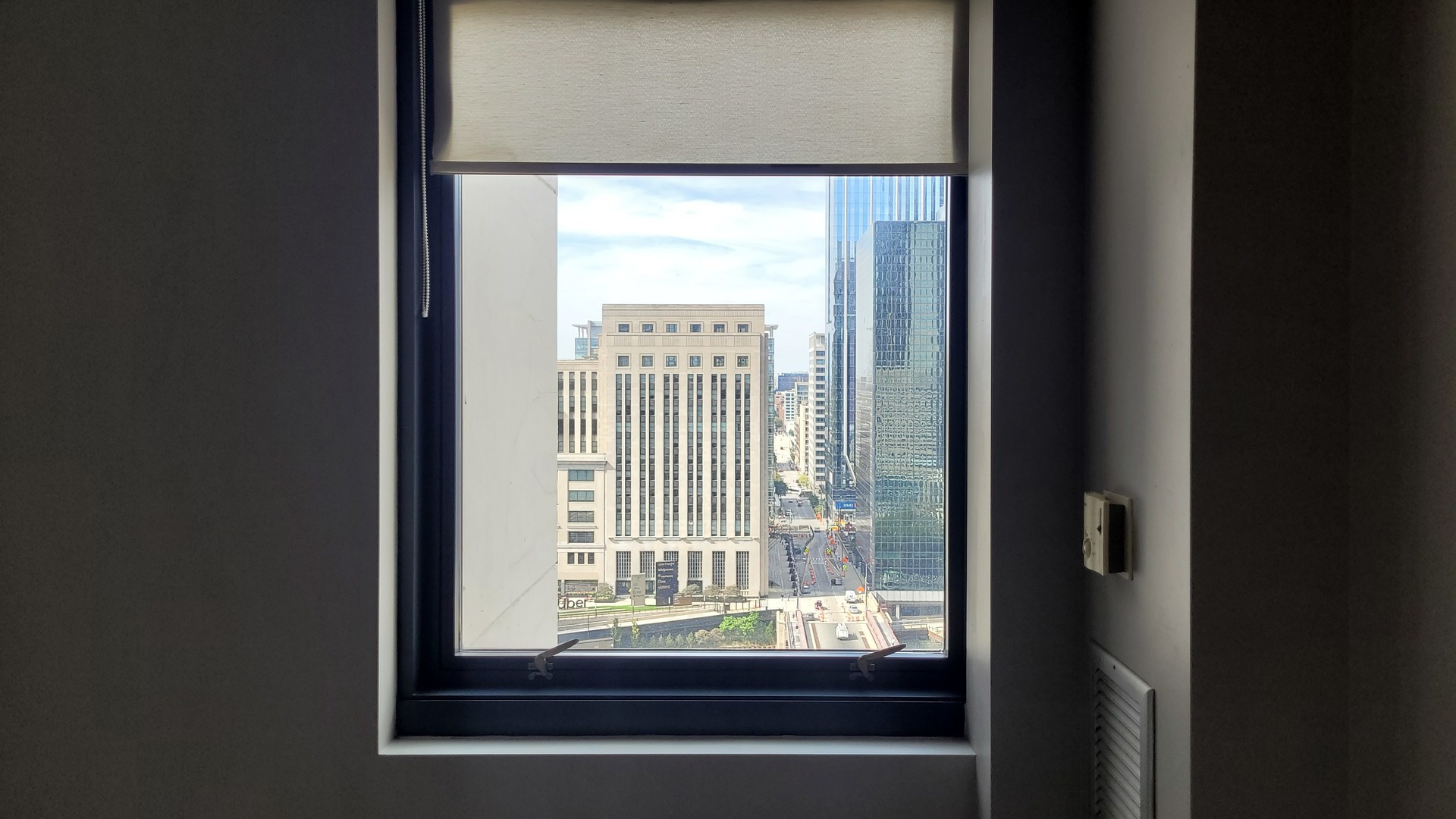 235 W Van Buren Street #2015, Chicago, IL 60607