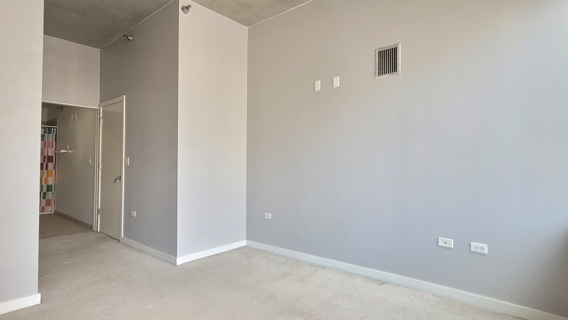 235 W Van Buren Street #2015, Chicago, IL 60607