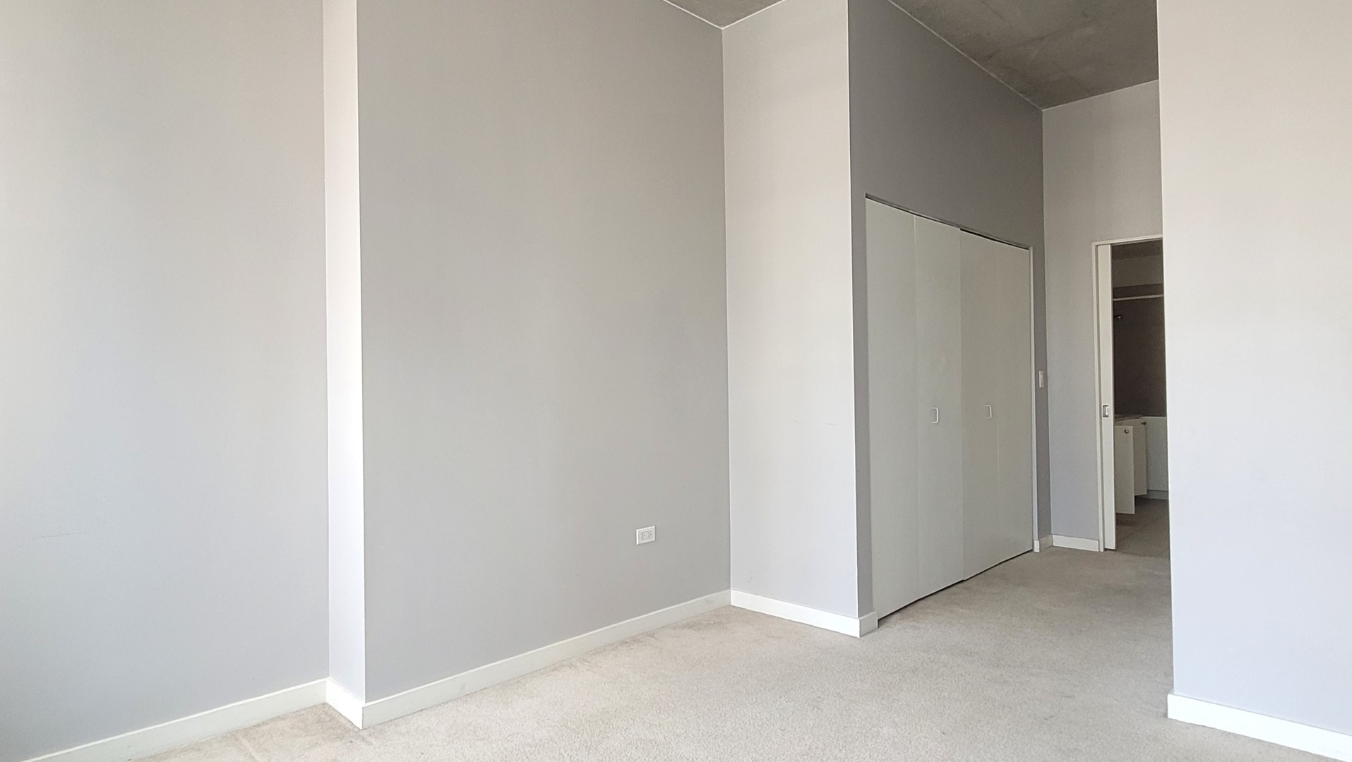 235 W Van Buren Street #2015, Chicago, IL 60607
