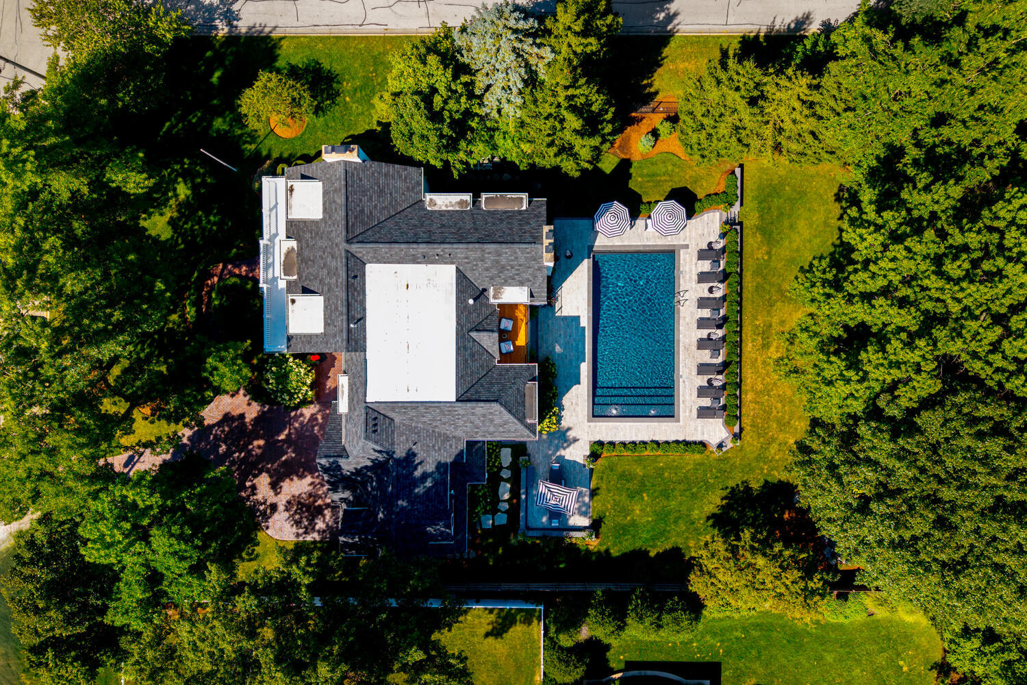615 Easton Avenue, Geneva, IL 60134