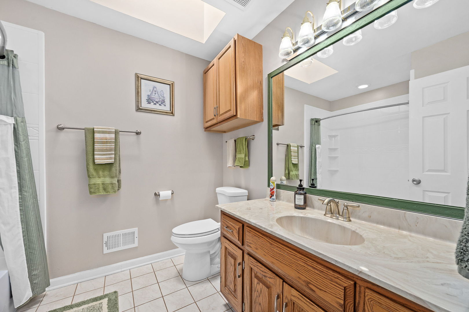 5018 VERNON PARK Place, Lisle, IL 60532