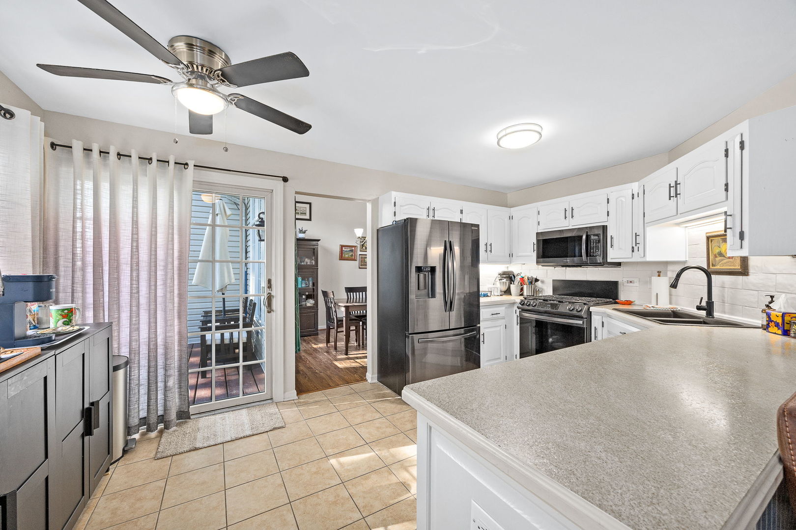 5018 VERNON PARK Place, Lisle, IL 60532