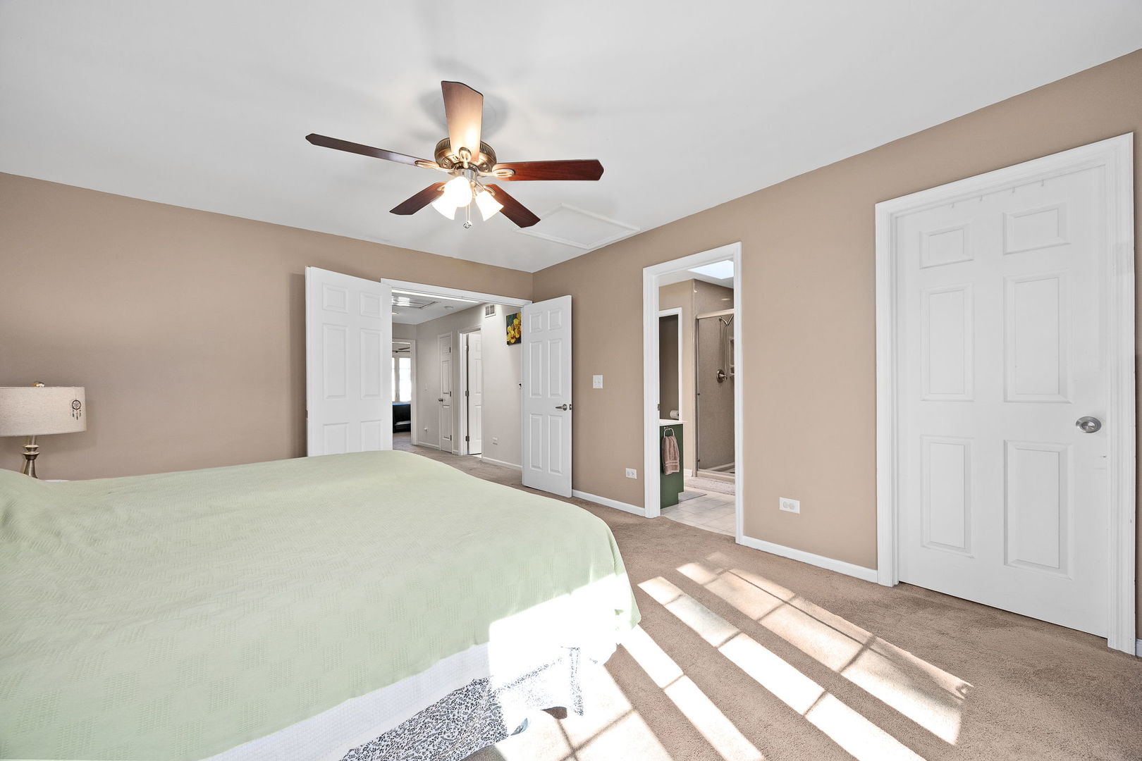 5018 VERNON PARK Place, Lisle, IL 60532