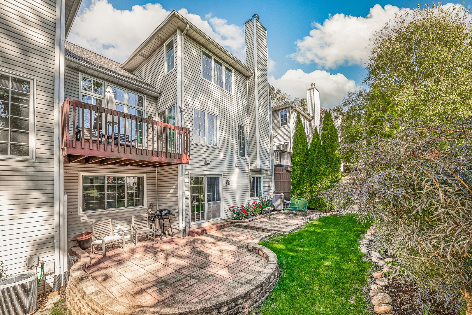 5018 VERNON PARK Place, Lisle, IL 60532