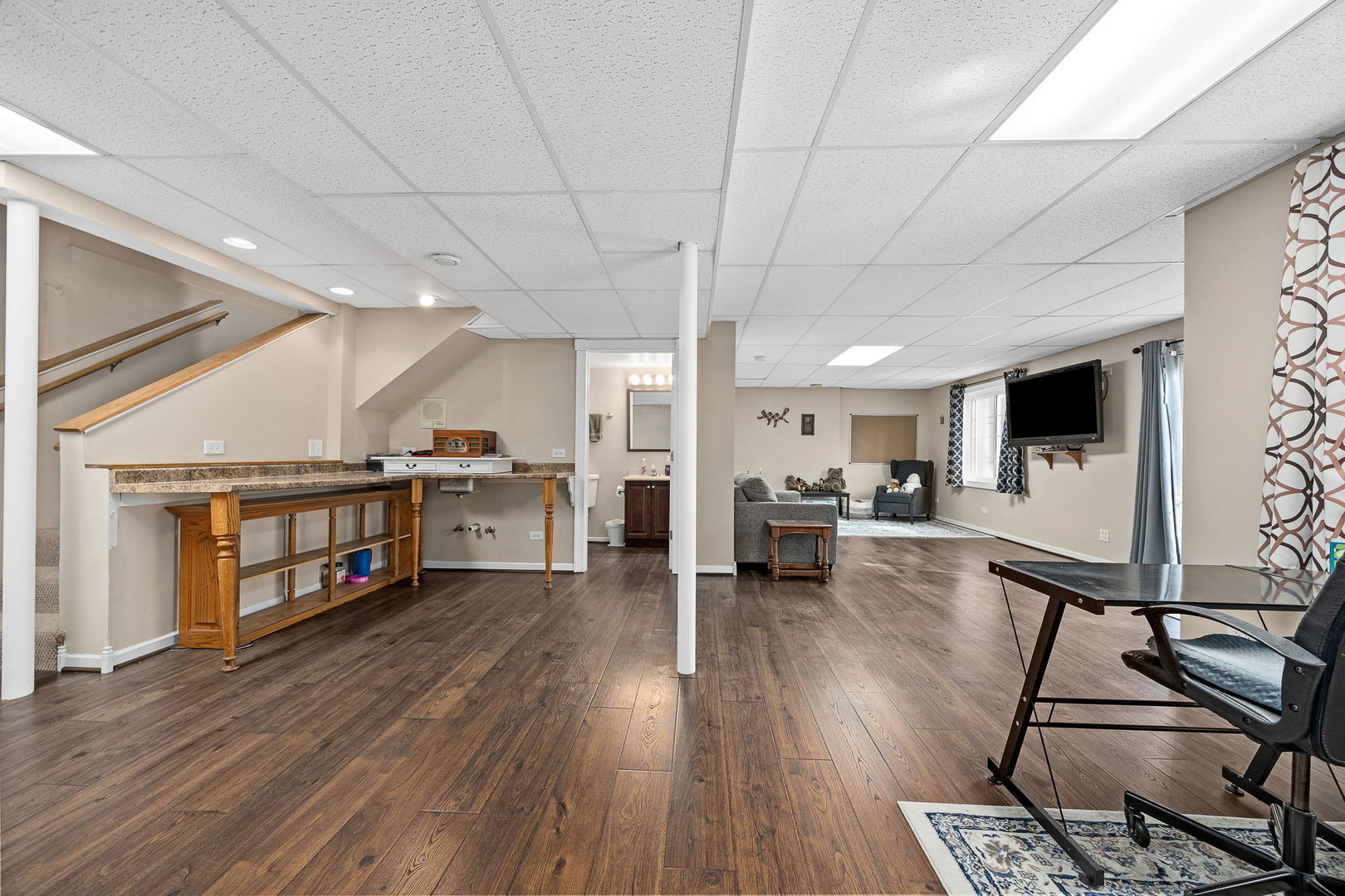 5018 VERNON PARK Place, Lisle, IL 60532