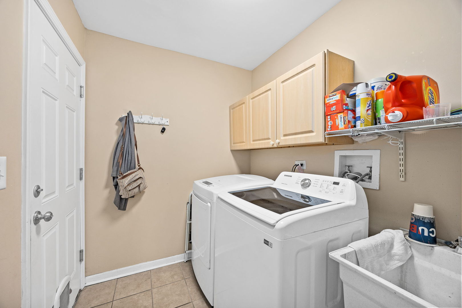 5018 VERNON PARK Place, Lisle, IL 60532