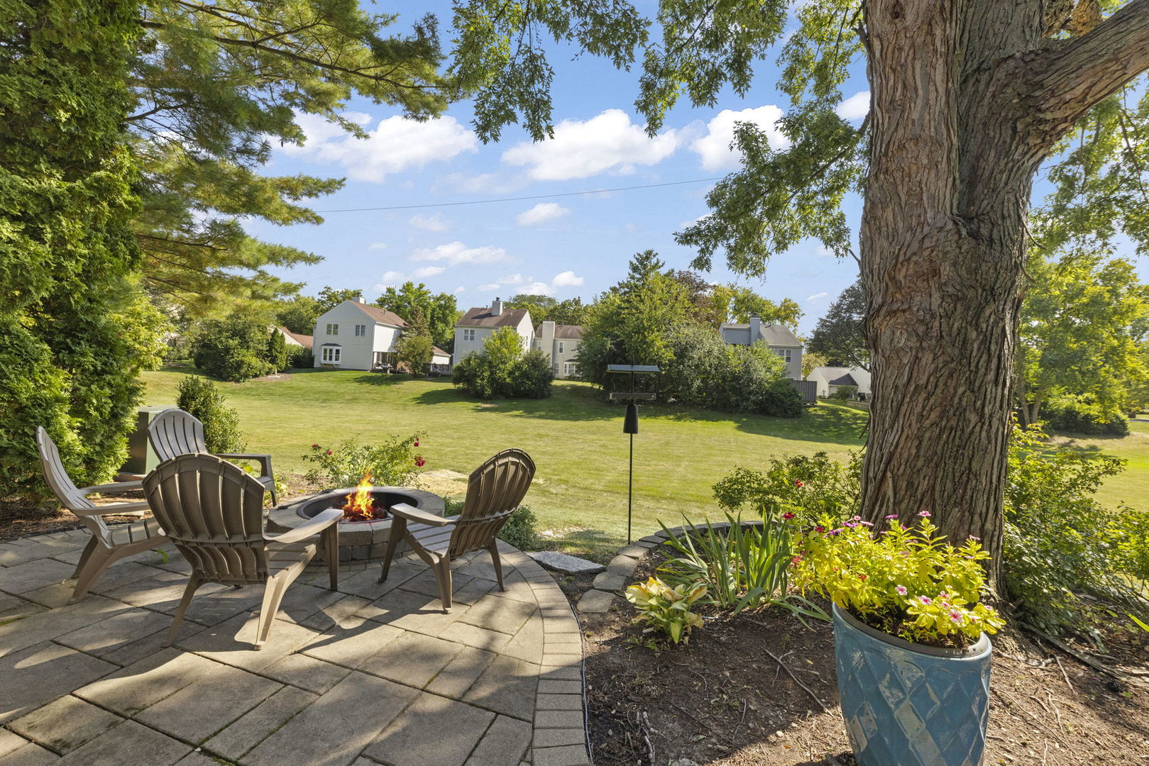 1056 Devonshire Avenue, Naperville, IL 60540