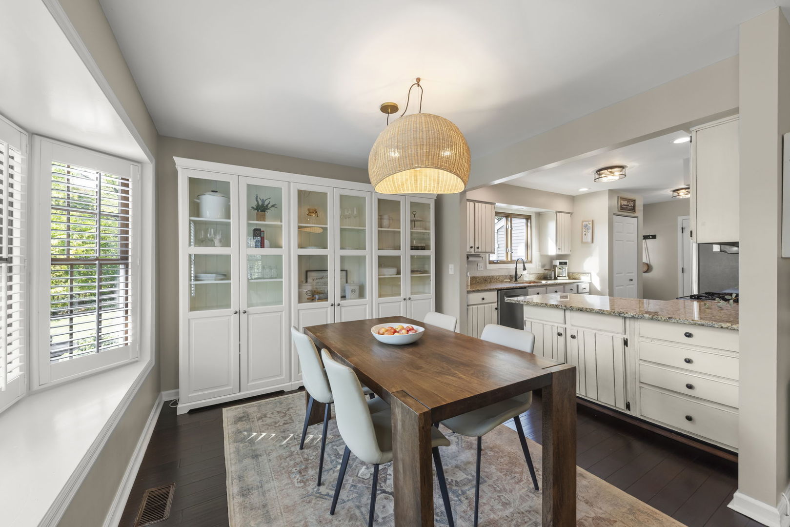 1056 Devonshire Avenue, Naperville, IL 60540