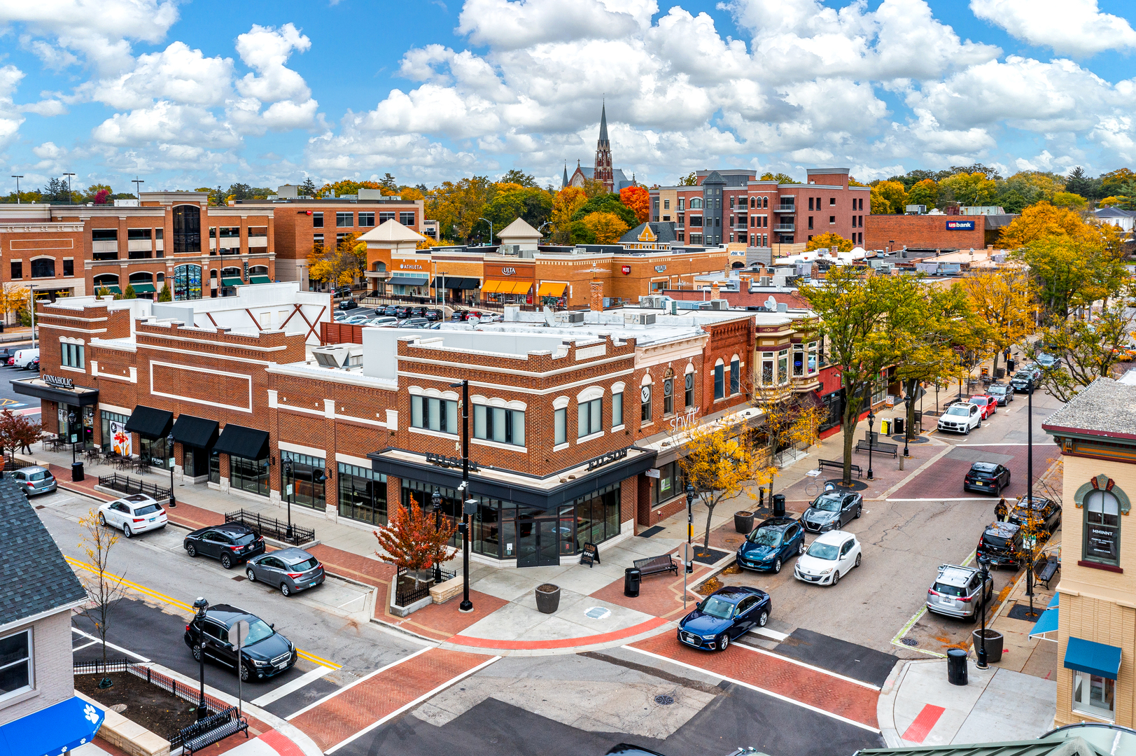 1056 Devonshire Avenue, Naperville, IL 60540