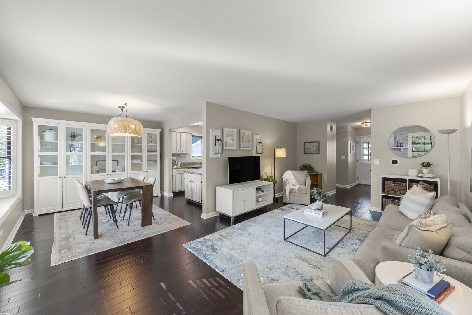 1056 Devonshire Avenue, Naperville, IL 60540