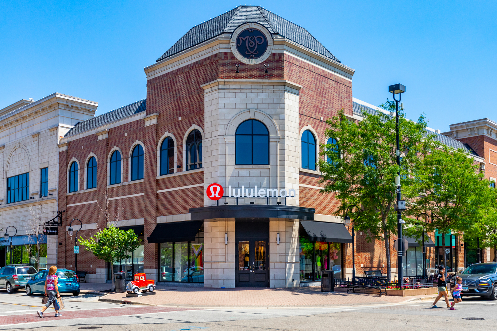 1056 Devonshire Avenue, Naperville, IL 60540