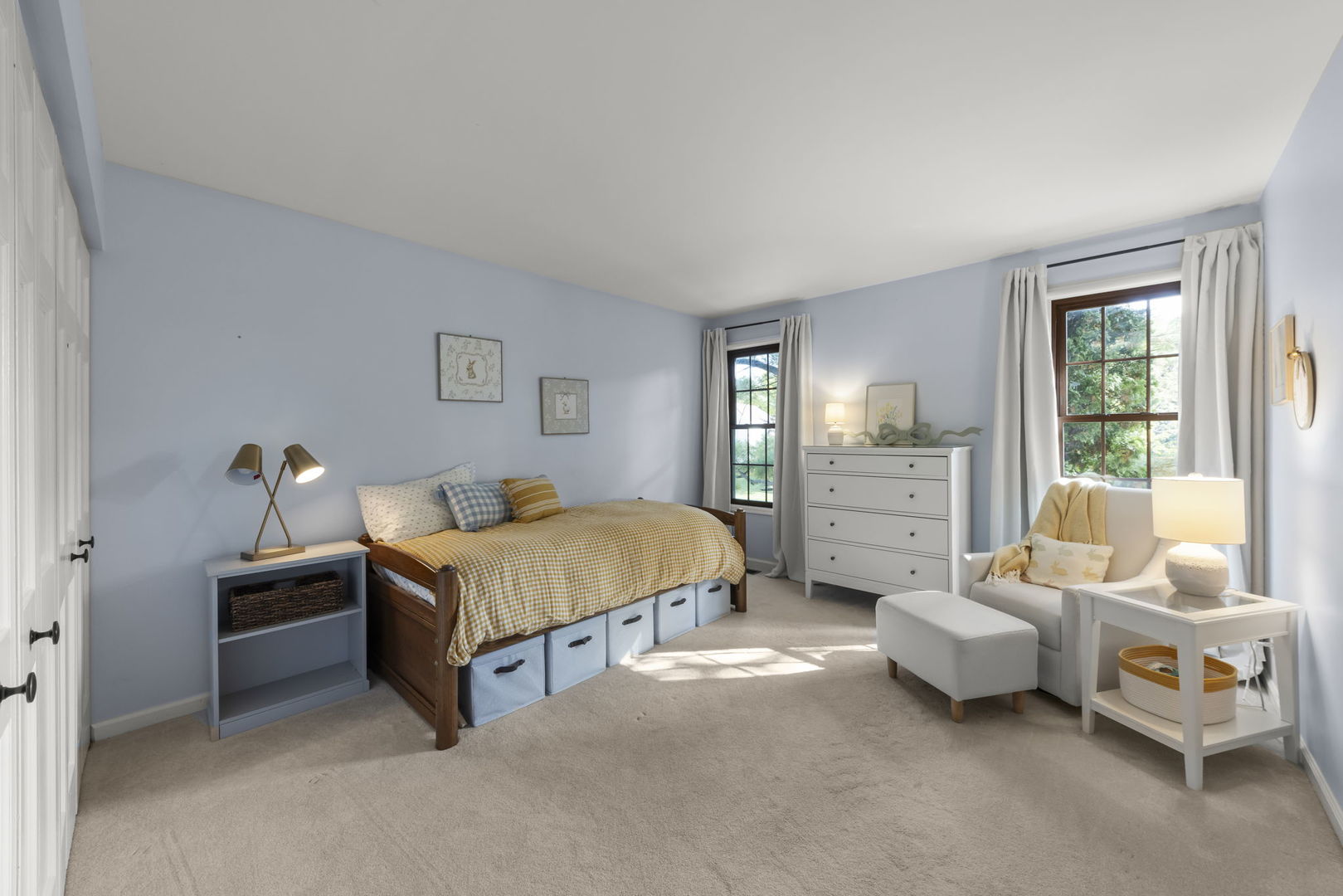 1056 Devonshire Avenue, Naperville, IL 60540