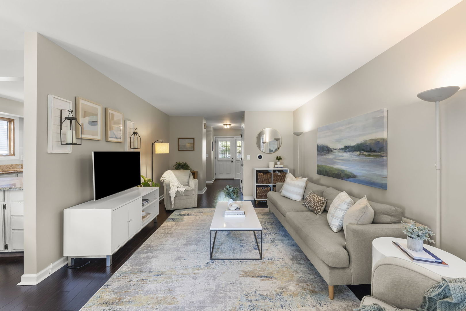 1056 Devonshire Avenue, Naperville, IL 60540