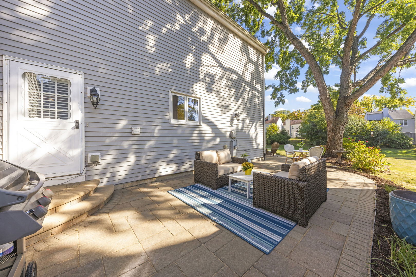 1056 Devonshire Avenue, Naperville, IL 60540