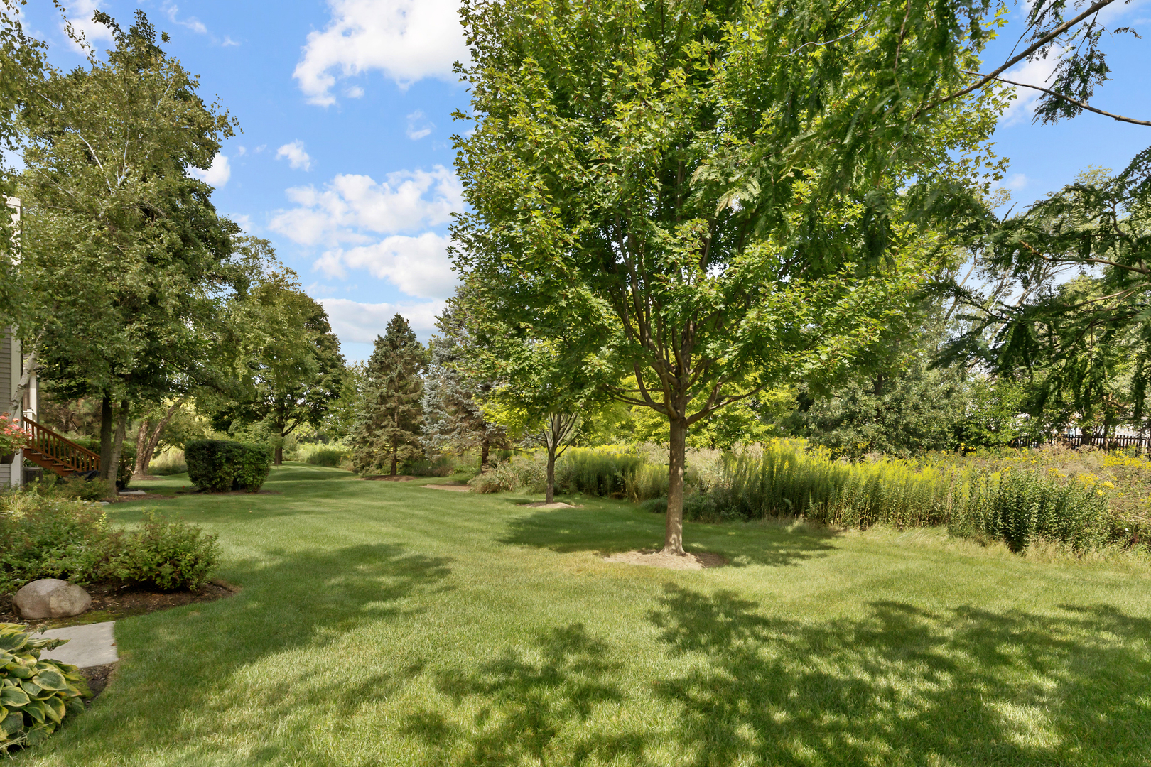 3891 WILLOW VIEW Drive #3891, Lake In The Hills, IL 60156