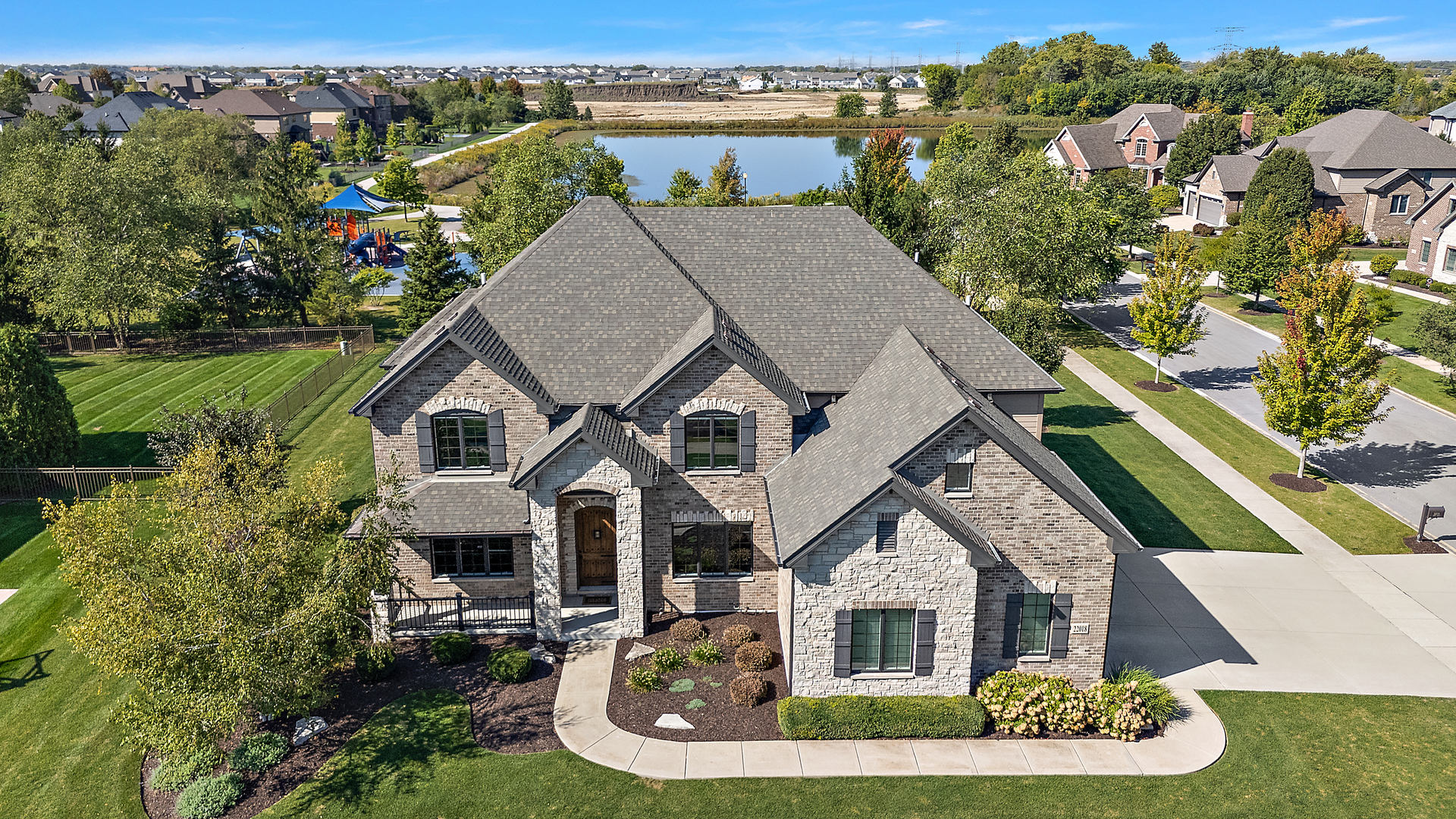 22018 Mary Drive, Frankfort, IL 60423