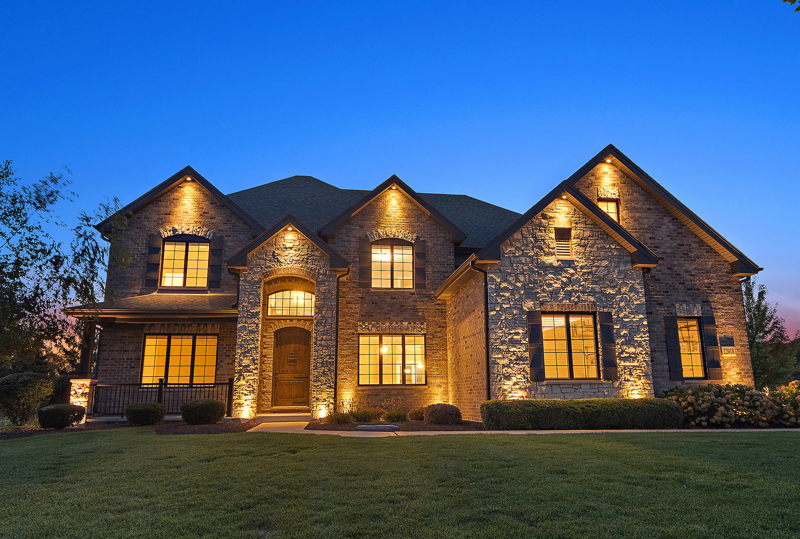 22018 Mary Drive, Frankfort, IL 60423