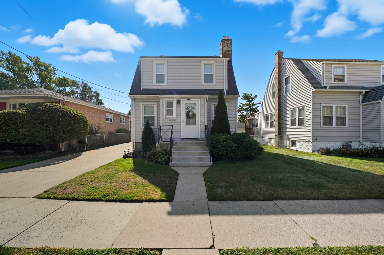 3043 W 96th Place, Evergreen Park, IL 60805