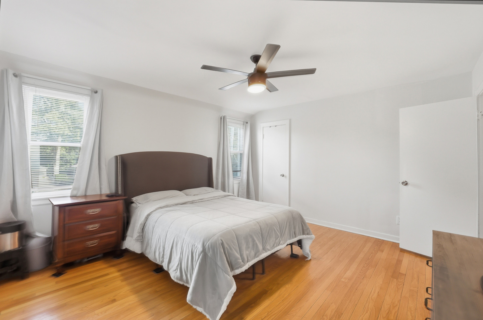 3043 W 96th Place, Evergreen Park, IL 60805