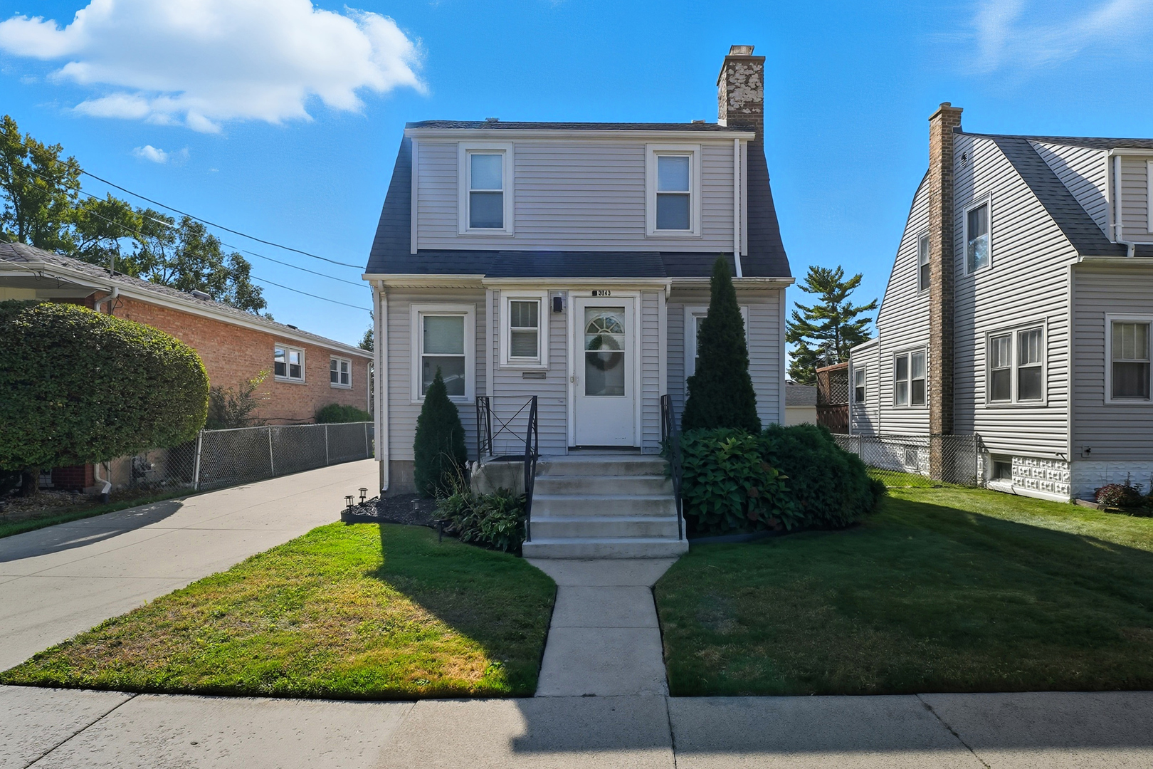 3043 W 96th Place, Evergreen Park, IL 60805