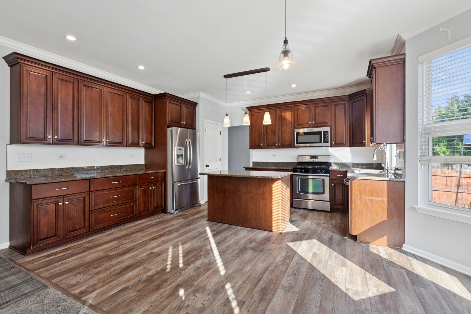 103 Harding Court, North Aurora, IL 60542