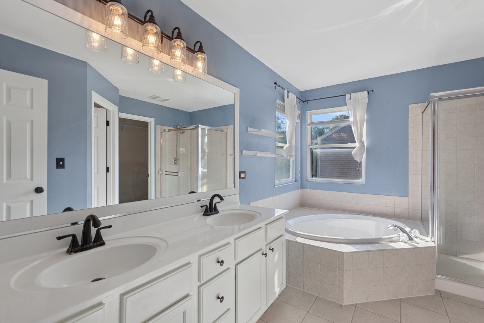 103 Harding Court, North Aurora, IL 60542