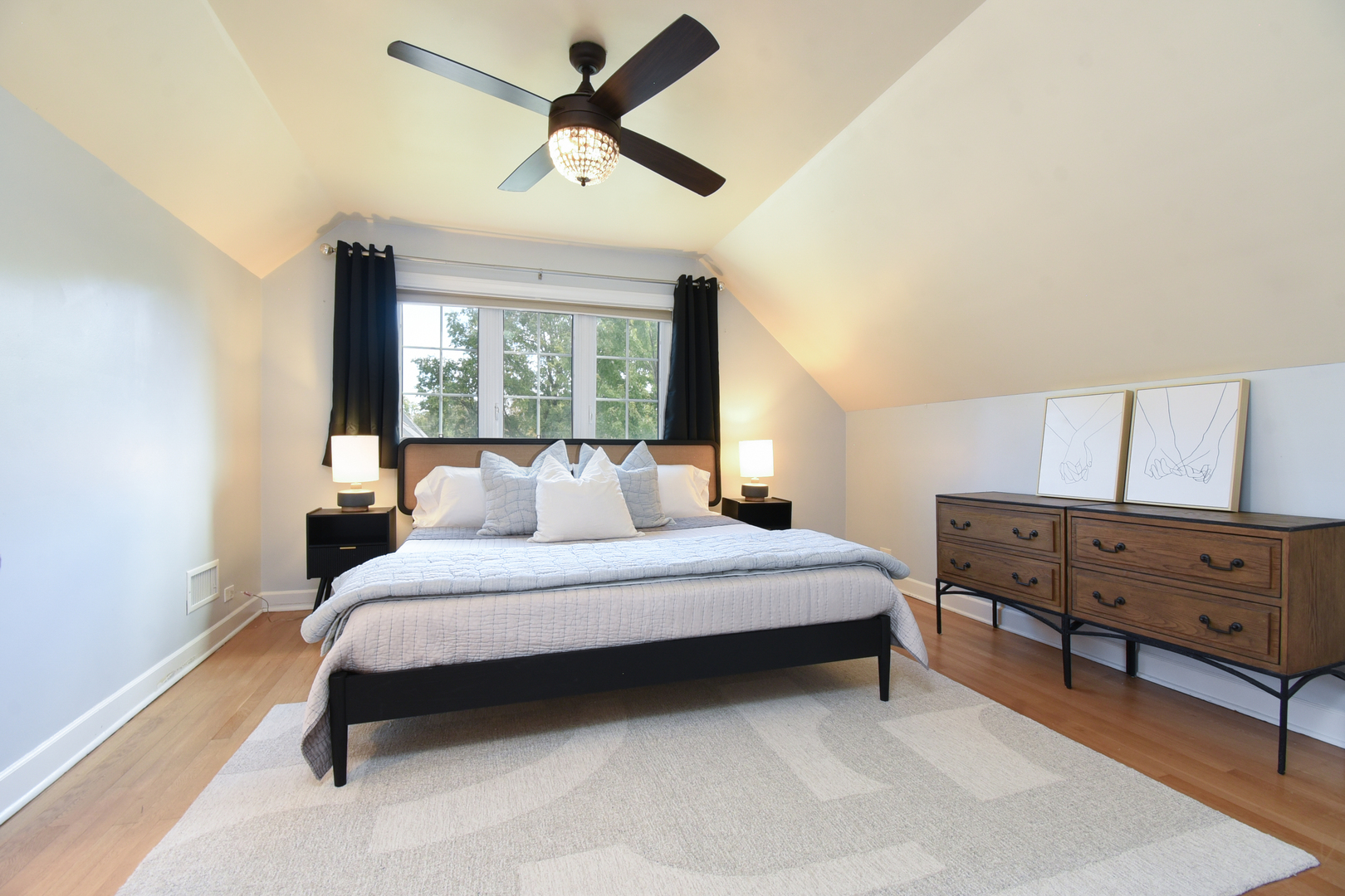 736 S Ashland Avenue, La Grange, IL 60525